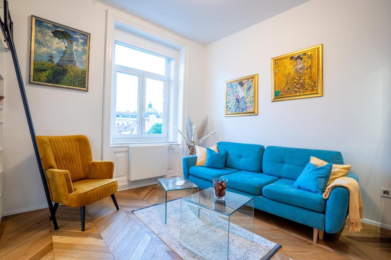 Apartment Downtown Luxury Retreat