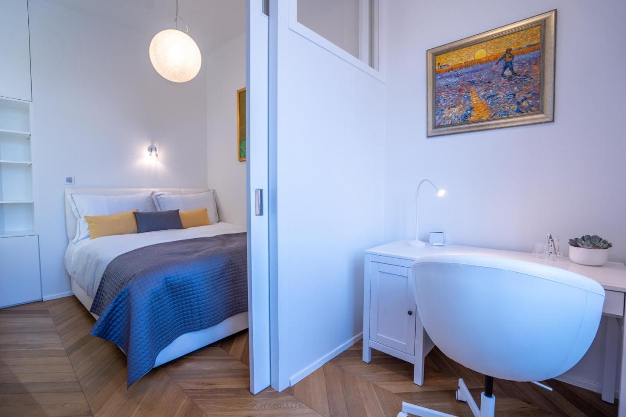 Apartment Downtown Luxury Retreat
